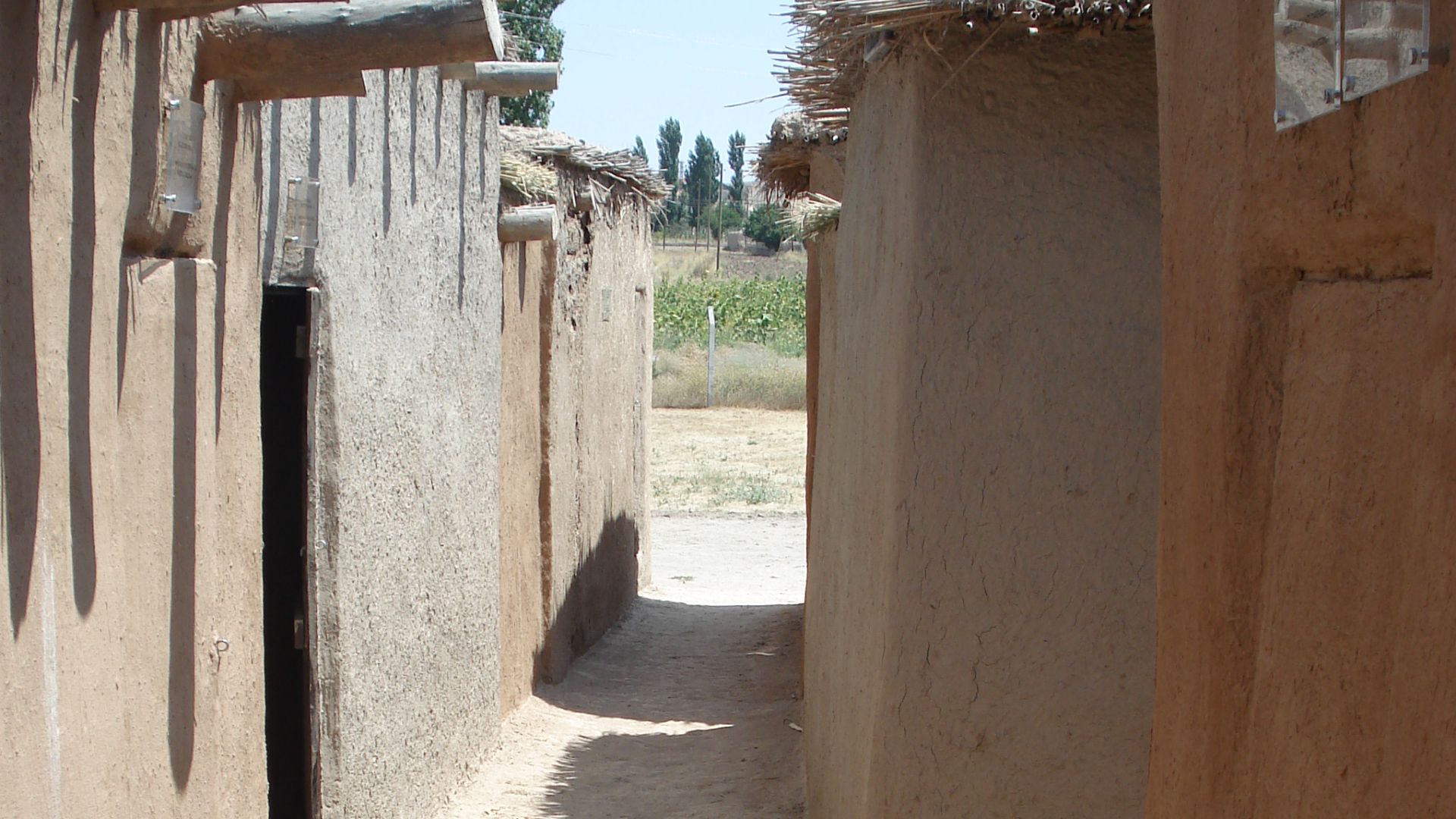 Reconstruction of houses at Aşıklı Höyük