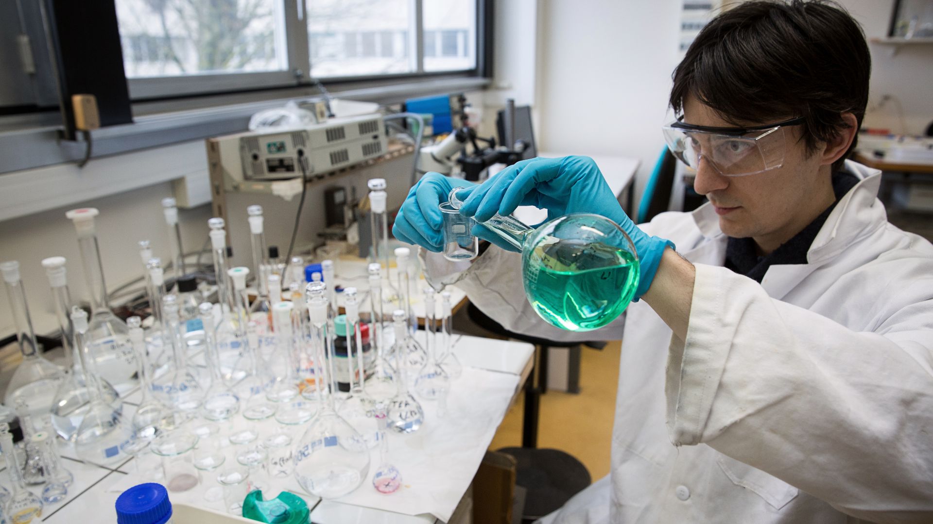 Laboratoire de Physique de la Matière Condensée / Laboratoire PMC / unité mixte CNRS-Ecole Polytechnique (UMR 7643)
Crédit photographique : © École polytechnique - J.Barande