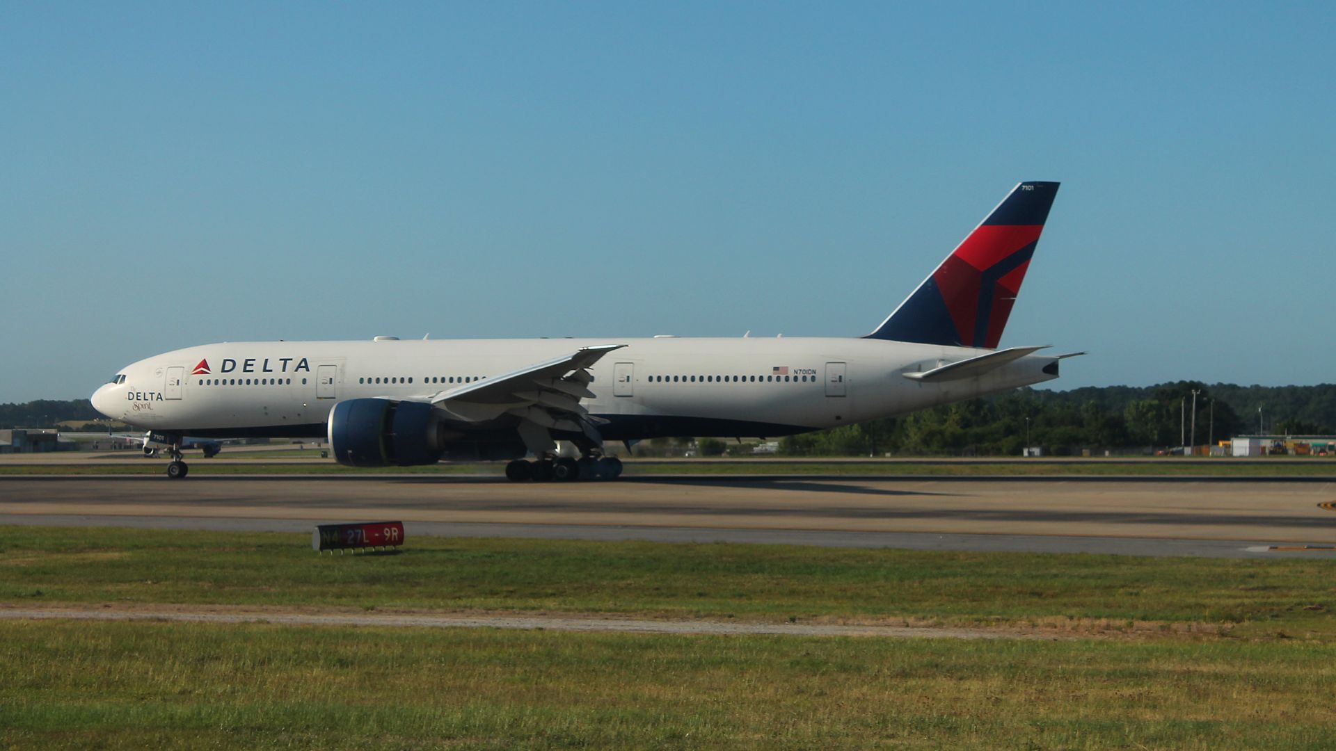 Hartsfield-Jackson Atlanta International Airport - June 2016