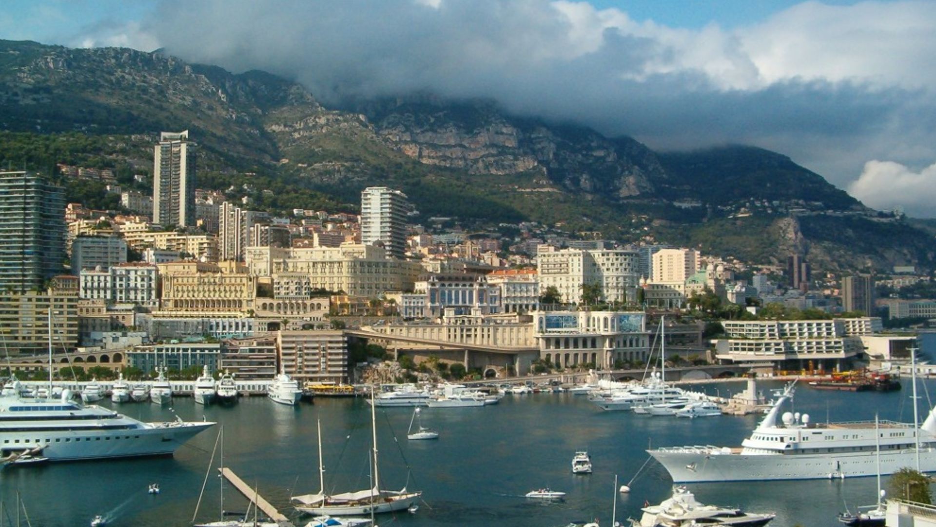 Monte_Carlo_from_Monaco.jpg