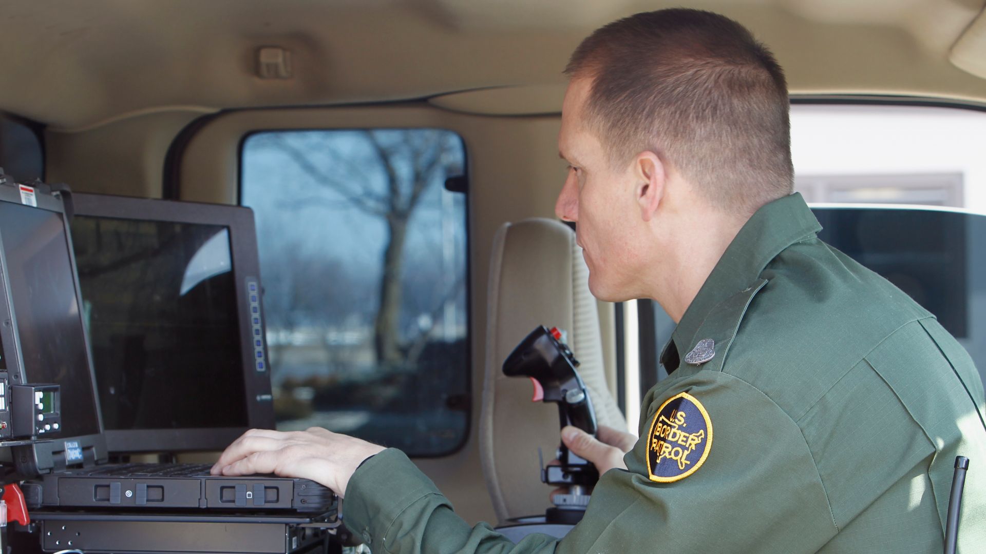 031711 - Detroit , MI - U.S. Customs and Border Protection, Border Patrol Agent operates border security mobile equipment.
Photographer: Donna Burton