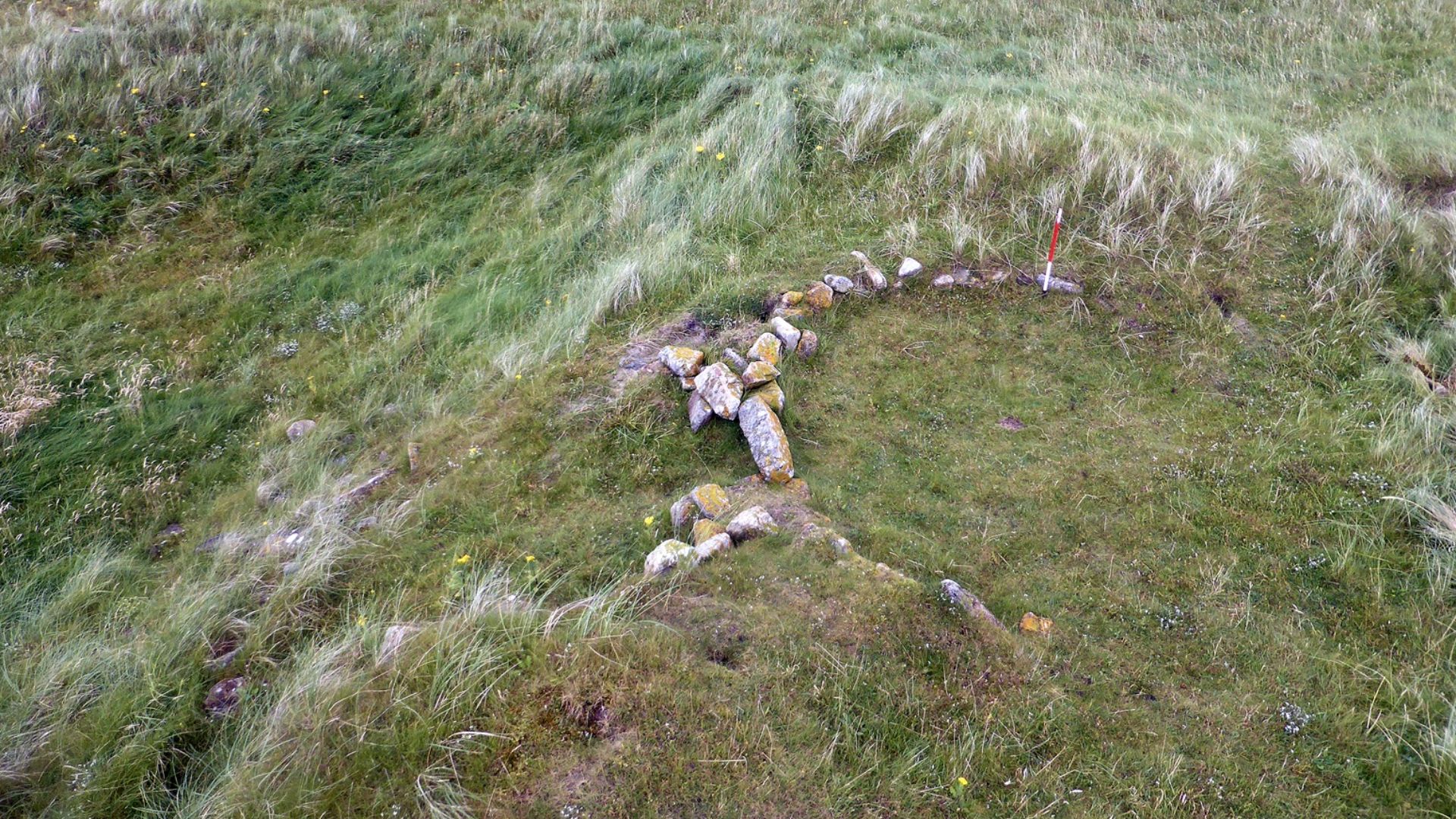 Cladh Hallan Late Bronze Age conjoined houses 