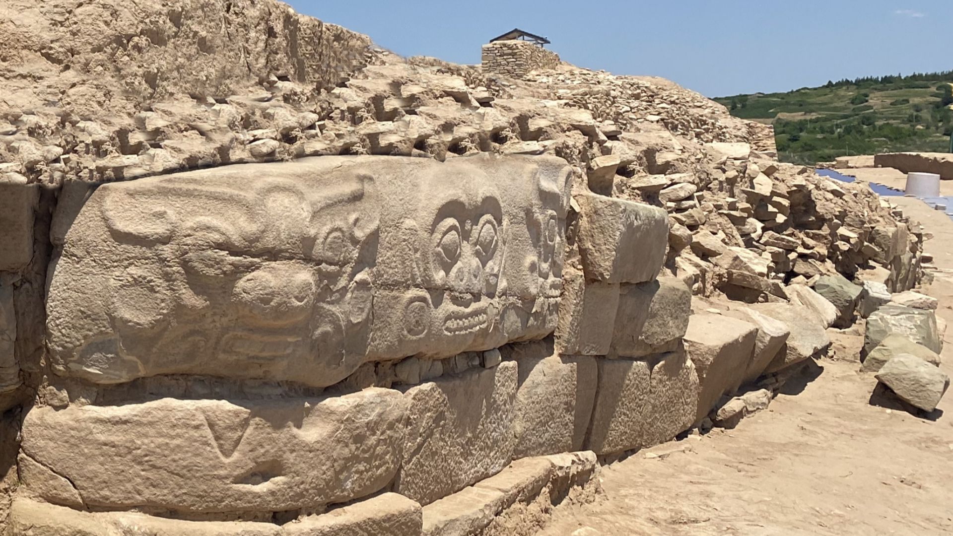 Shimao east gate and decorated wall (circa 2000 BCE)