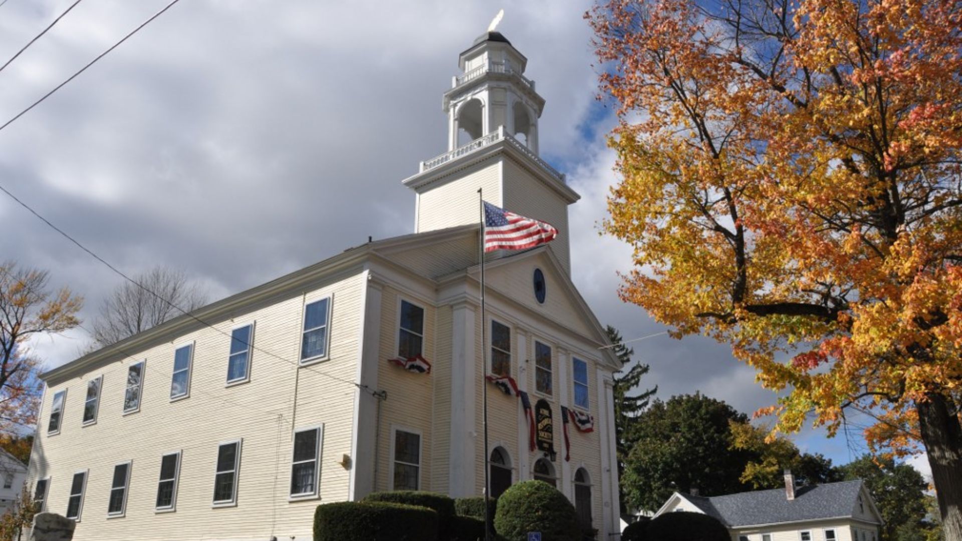 The Old Town Hall in Athol, Massachusetts (now housing the local historical society). 






This is an image of a place or building that is listed on the National Register of Historic Places in the United States of America. Its reference number is 870008