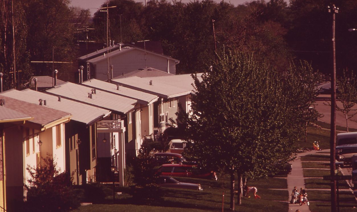 File:RESIDENTIAL AREA IN NORTH LINCOLN - NARA - 547433.tif