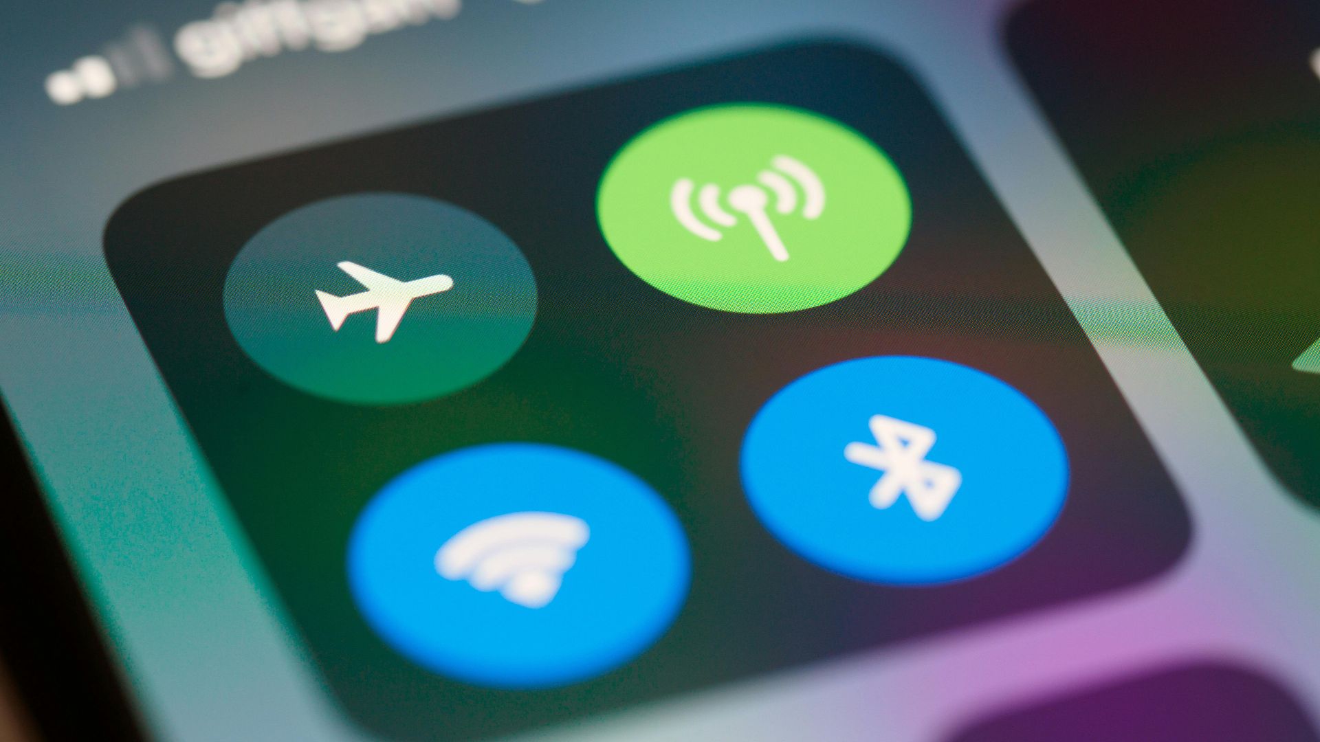 Detailed close-up of a smartphone screen displaying network and connectivity icons.