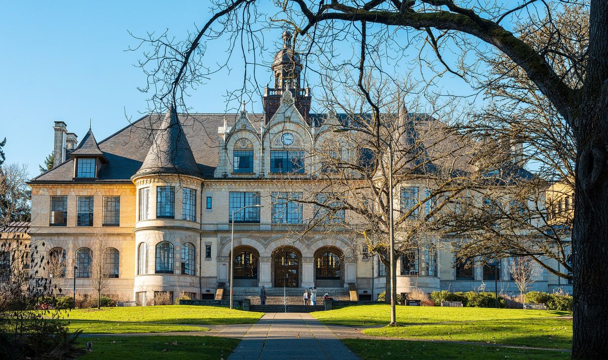 File:Denny Hall UW Seattle south facade 2026.jpg