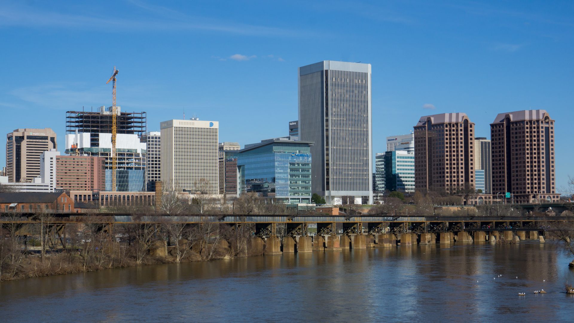 Richmond, Virginia skyline.