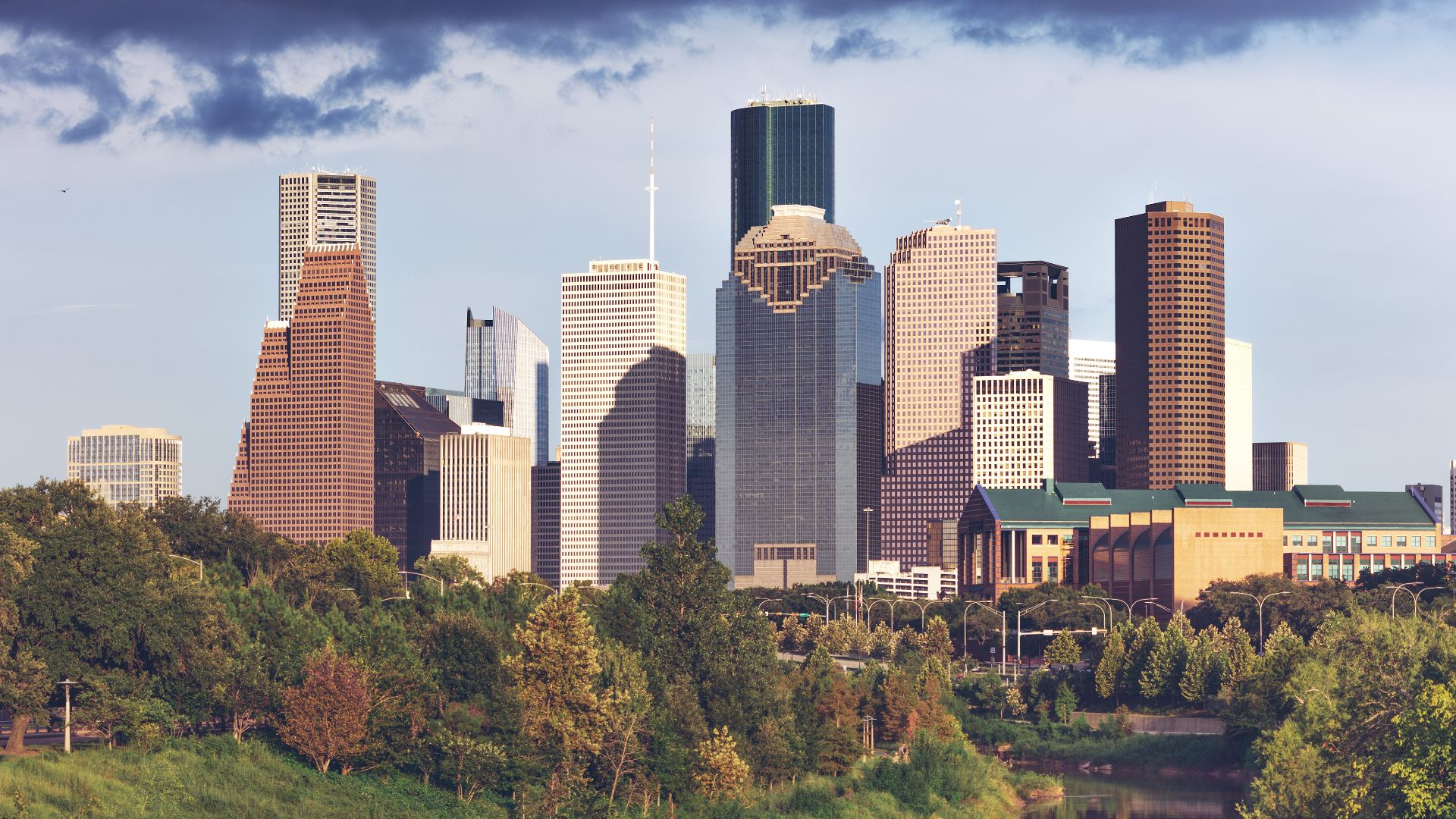 Skyline of the Houston, TX downtown district. The photo was taken from the west, over Buffalo Bayou.