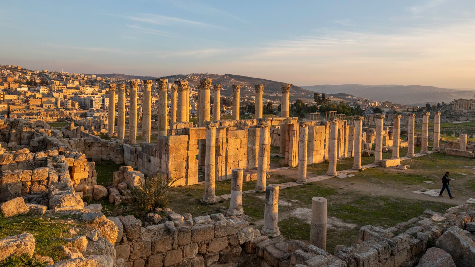 Jerash (Temple of Artemis at Sunset)