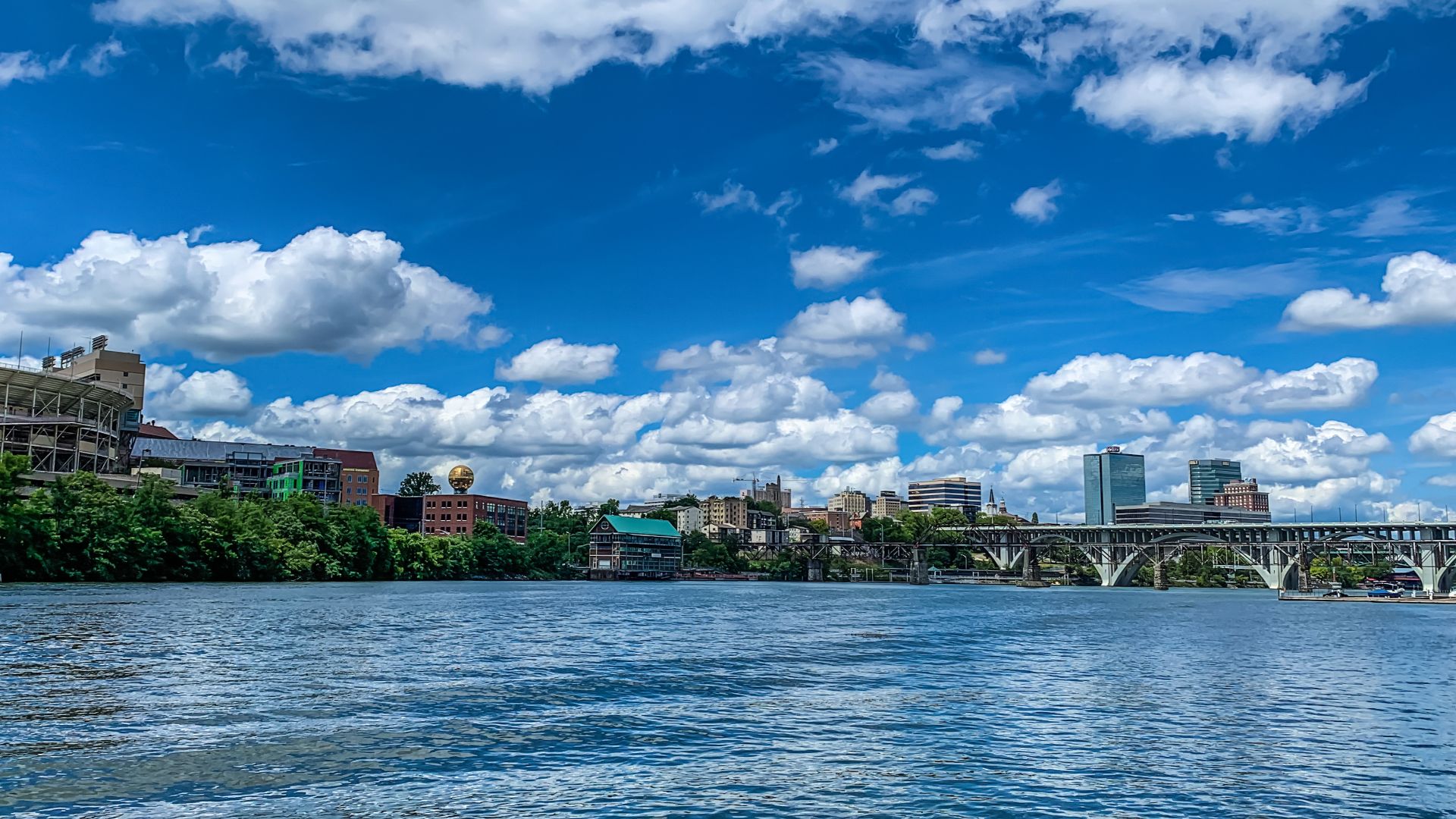The skyline of Knoxville, Tennessee as seen from the Tennessee River