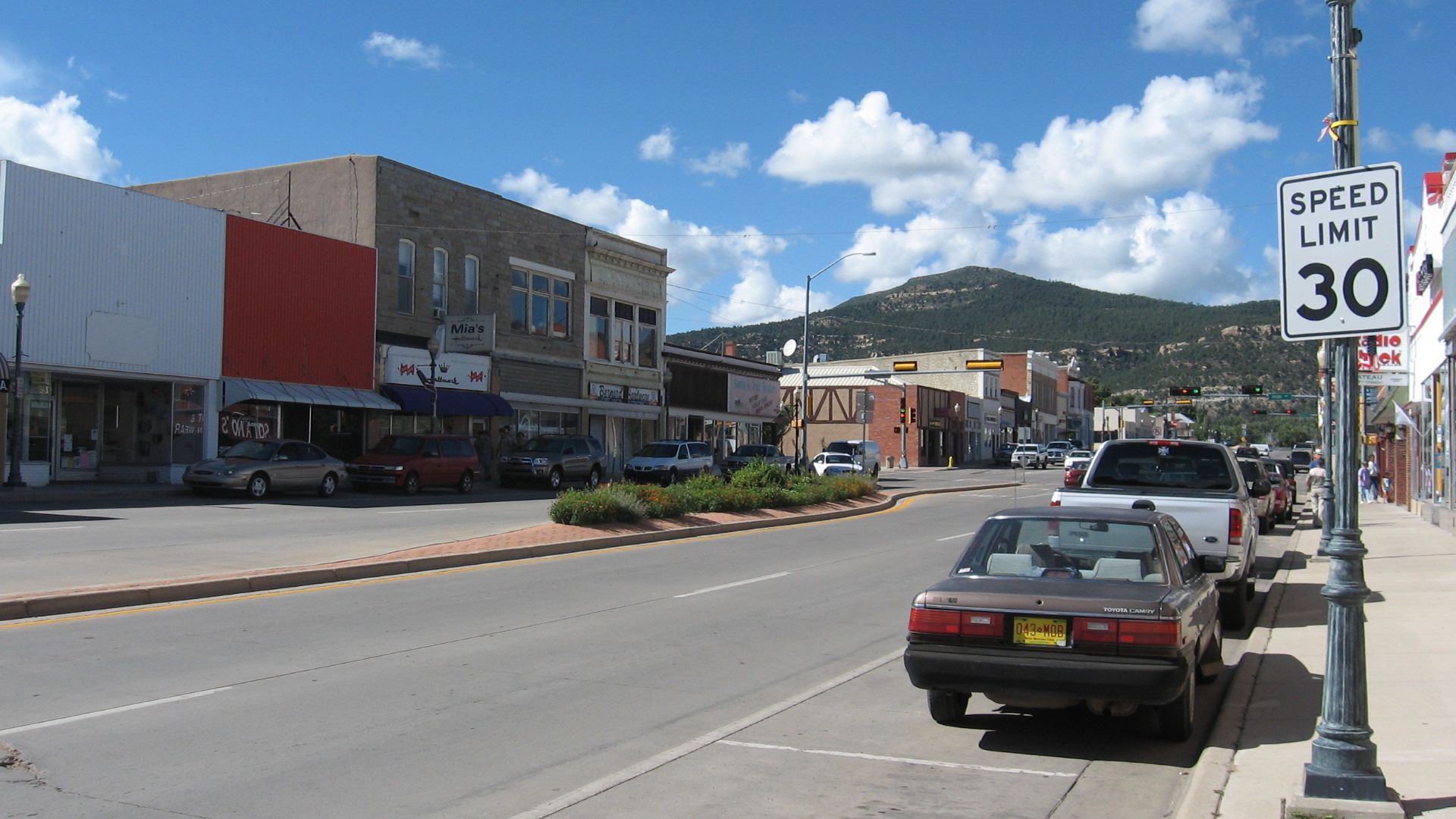 File:Downtown Raton - New Mexico 02.jpg