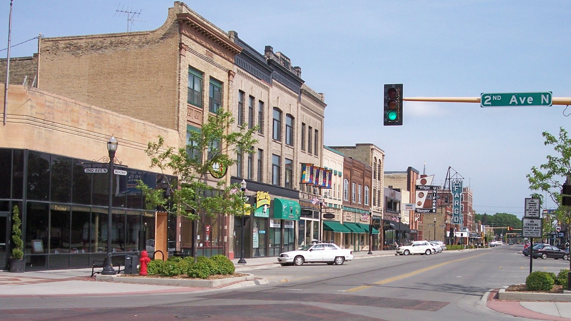 Broadway in downtown w:Fargo, North Dakota