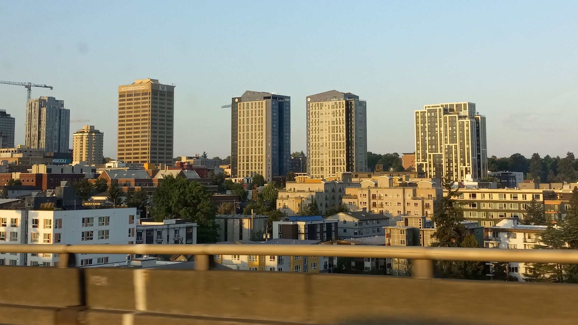 Taken at the eastern side of the Ship Canal Bridge.