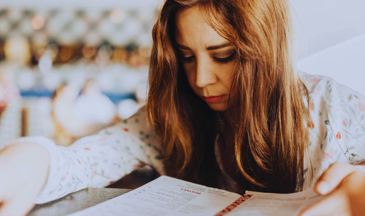 woman reading menu