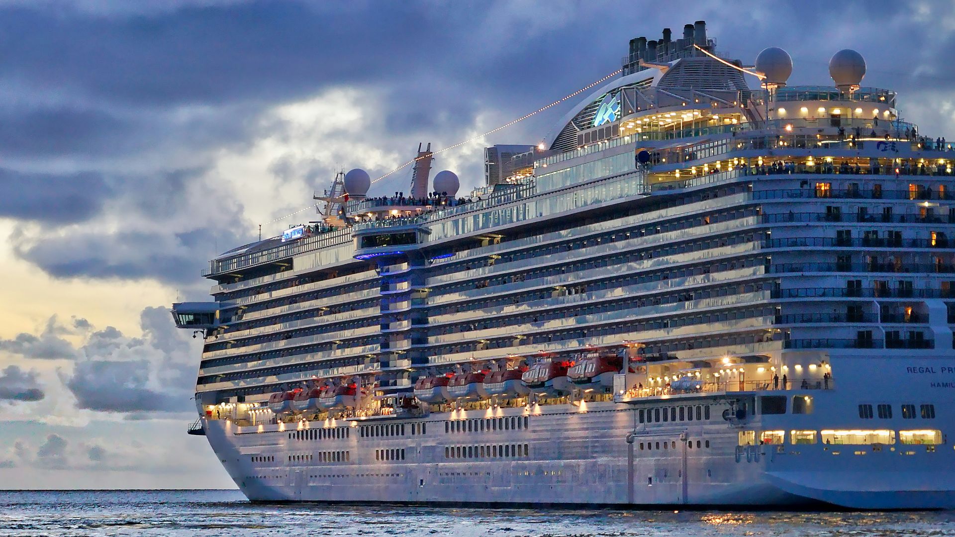 cruise ship