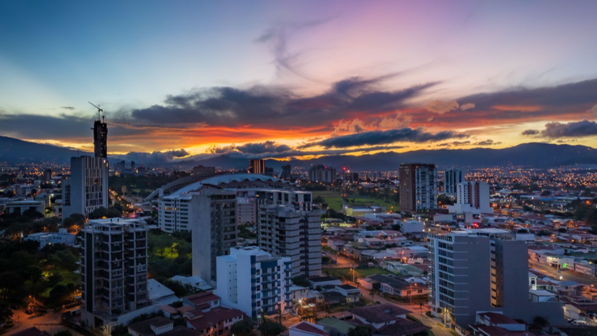 San José skyline at dawn