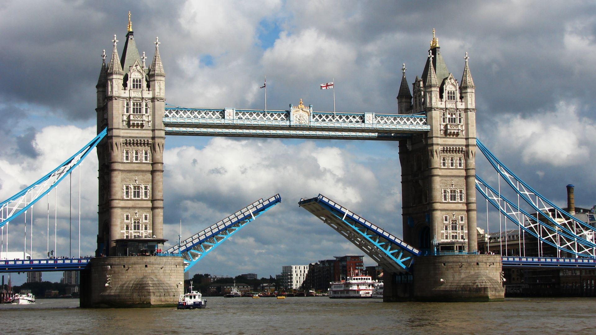 Tower Bridge,London Getting Opened 4