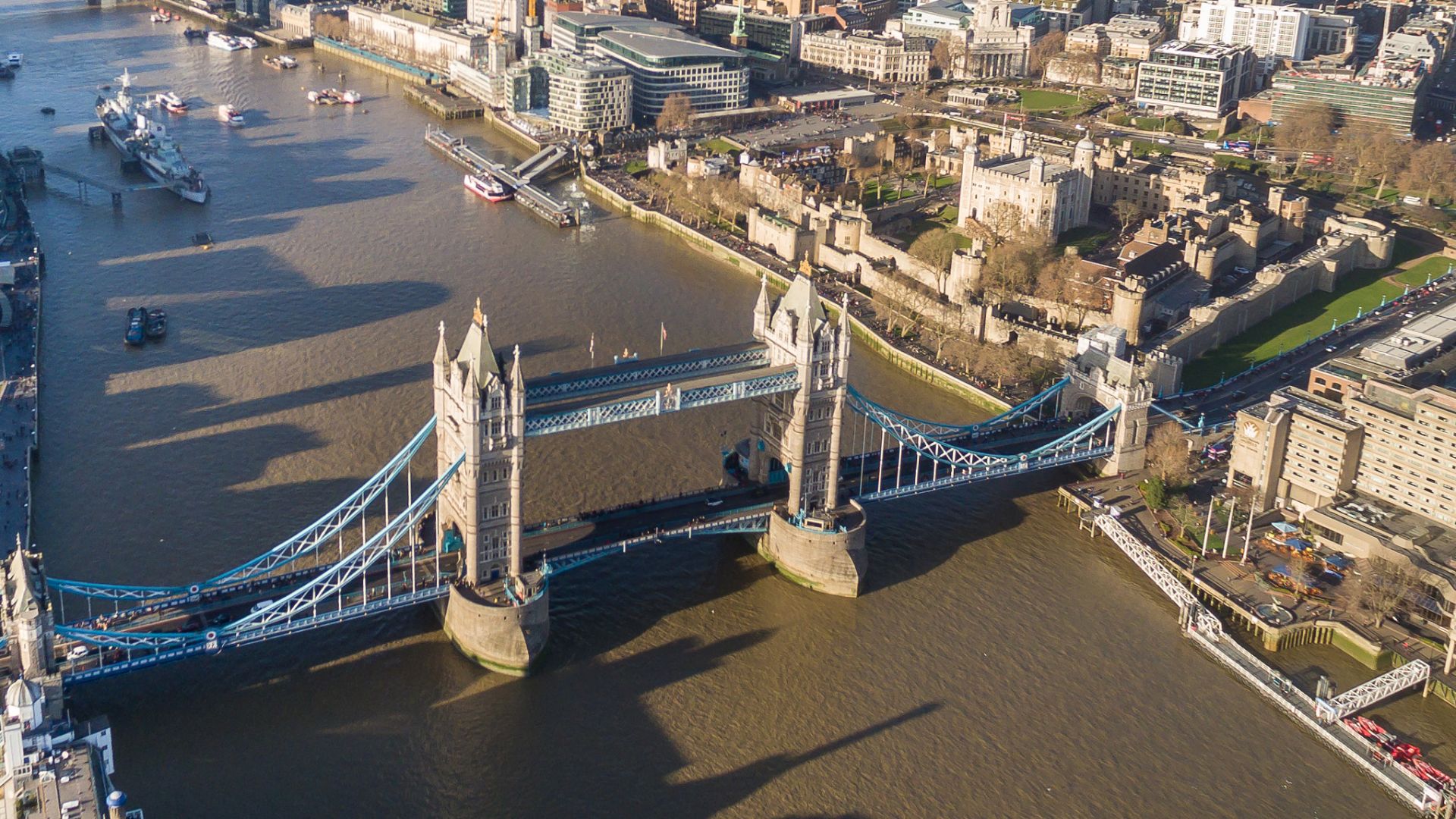 500px provided description: Tower Bridge London [#city ,#travel ,#freedom ,#tower ,#vacation ,#old ,#architecture ,#bridge ,#london ,#aerial ,#england ,#town ,#skyline ,#trip ,#thames ,#parc ,#architektur ,#natur ,#gb ,#urlaub ,#landschaft ,#freiheit ,#re