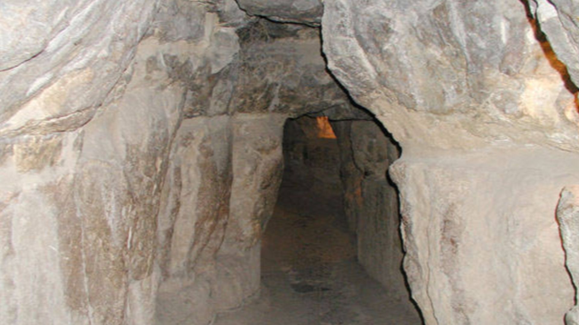 Percée d'Al mamoun dans la grande pyramide de Khéops (1)
