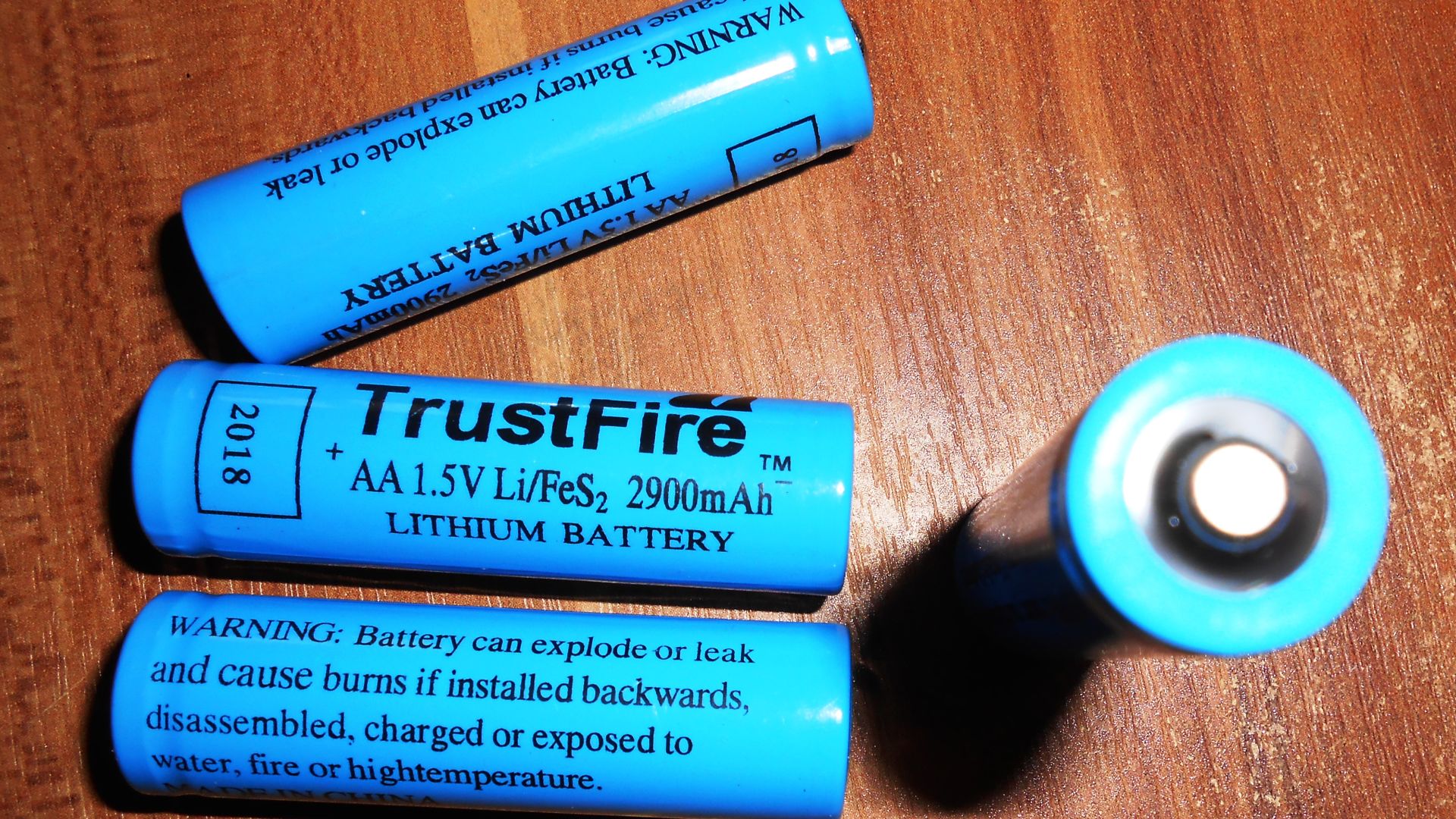 Lithium-iron-disulphide galvanic cell of the form factor AA 1.5 V (not rechargeable)