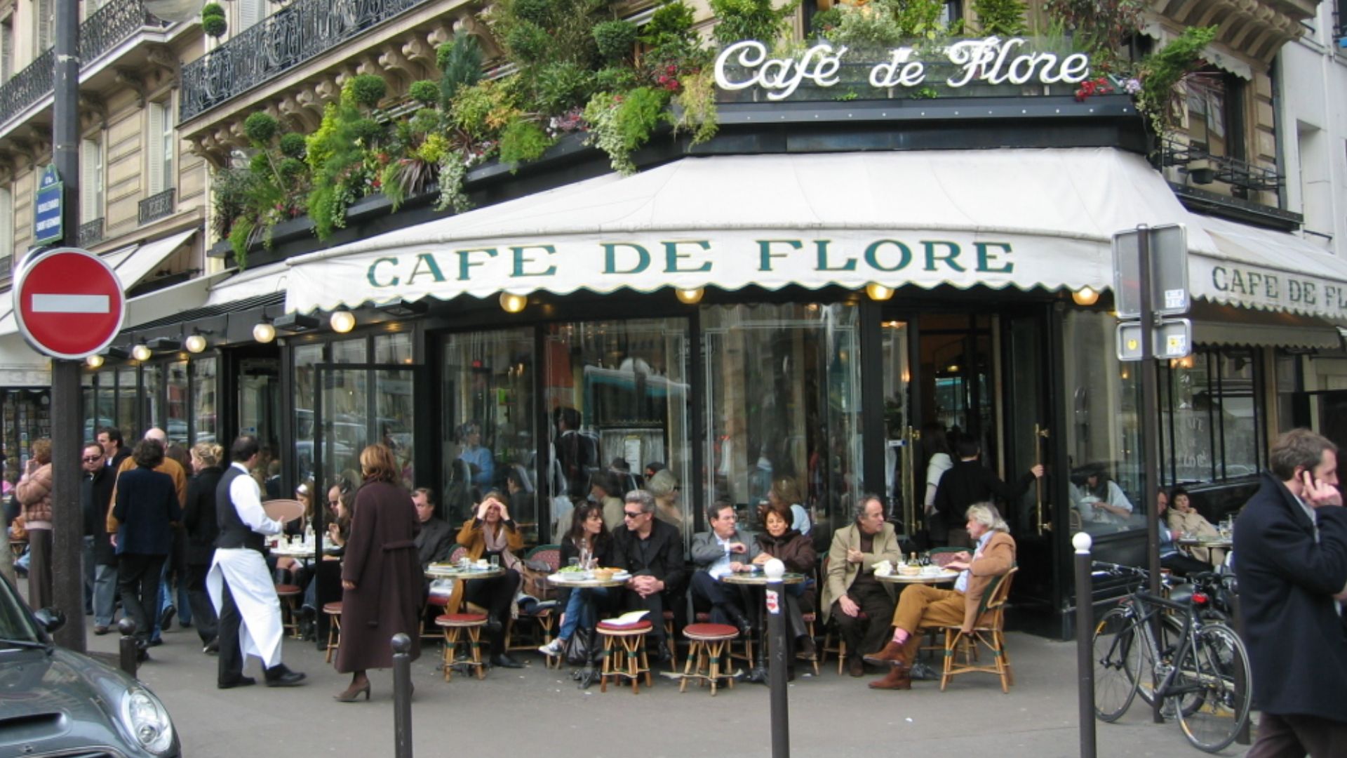 Café de Flore - Quartier Saint Germain - Paris - France
