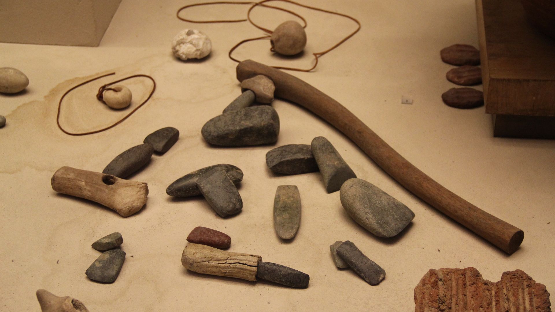 Greek Prehistory Gallery, National Museum of Archaeology, Athens, Greece. Complete indexed photo collection at WorldHistoryPics.com.