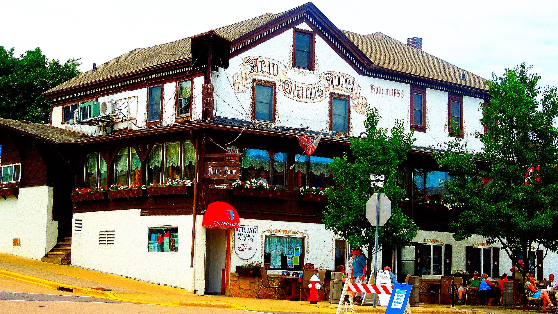 The New Glarus Hotel Restaurant