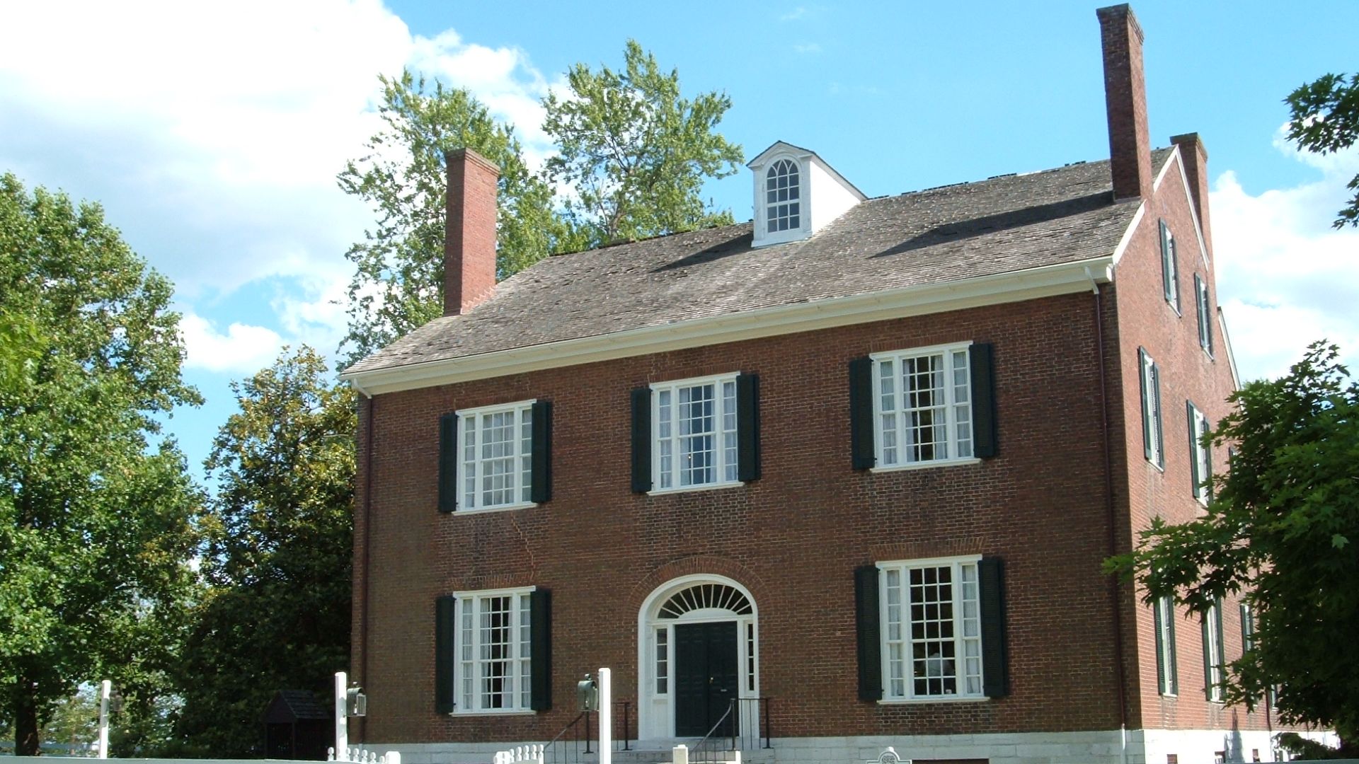 File:Shakertown Trustees House 2005-05-27.jpeg