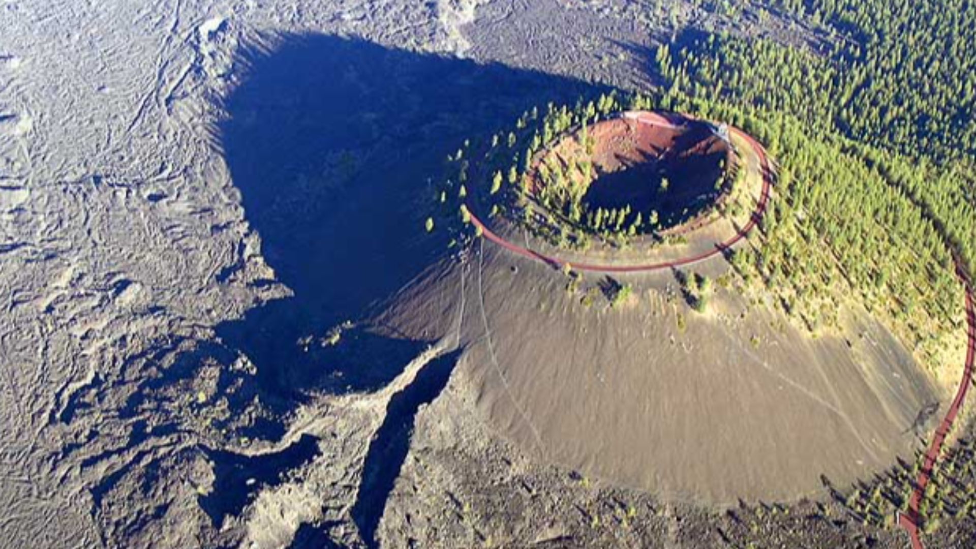 Lava Butte in Newberry National Volcanic Monument, Oregon