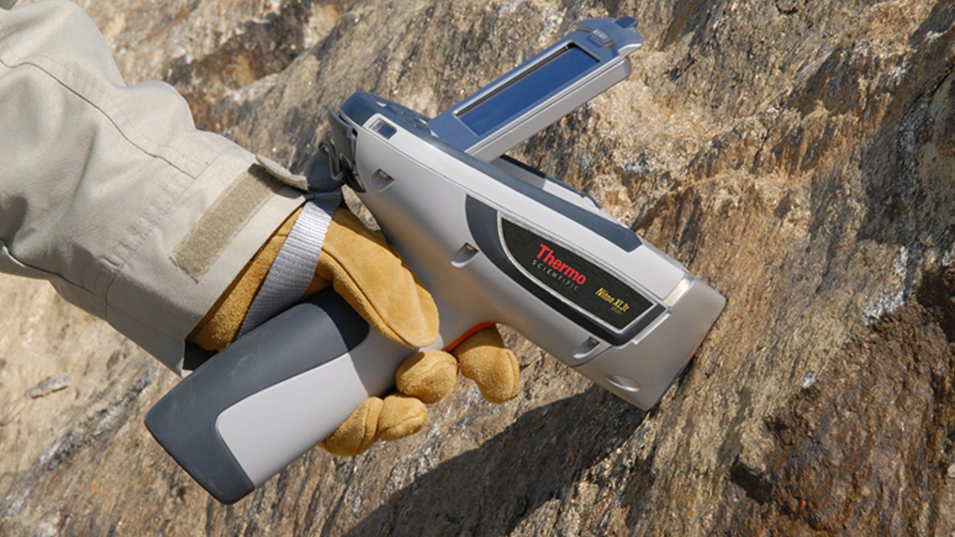XRF analysis by Niton