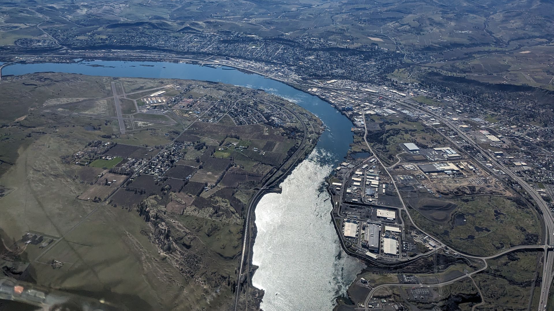 Aerial shot of the Dalles, Oregon and the Columbia River from the northeast