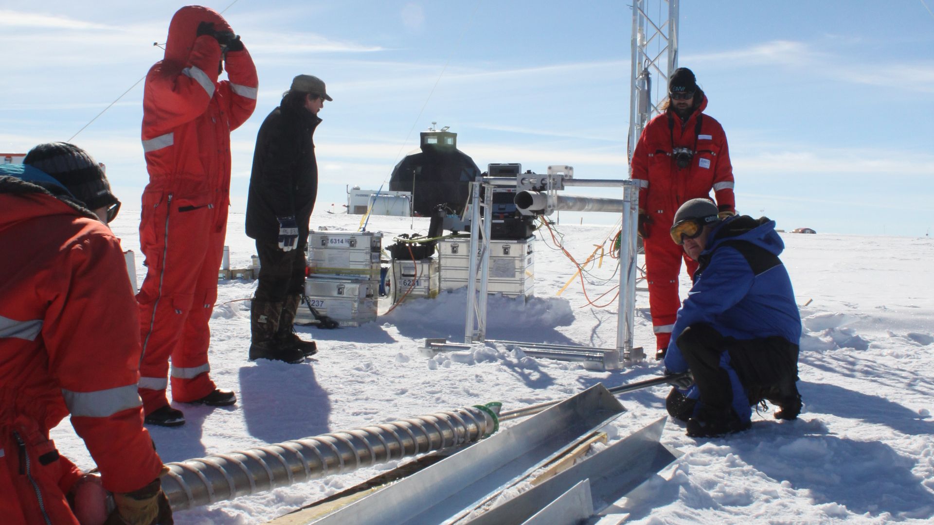 Ice core researchers from AWI drilling at the EastGRIP ice core site, Greenland