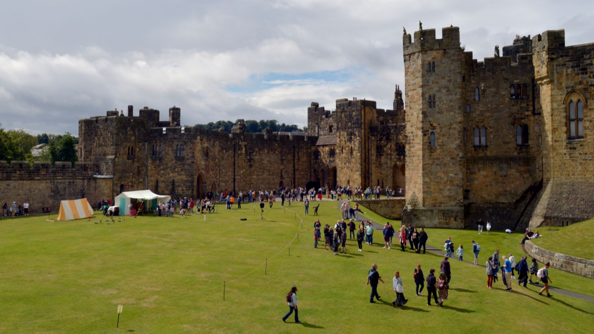 Alnwick Castle