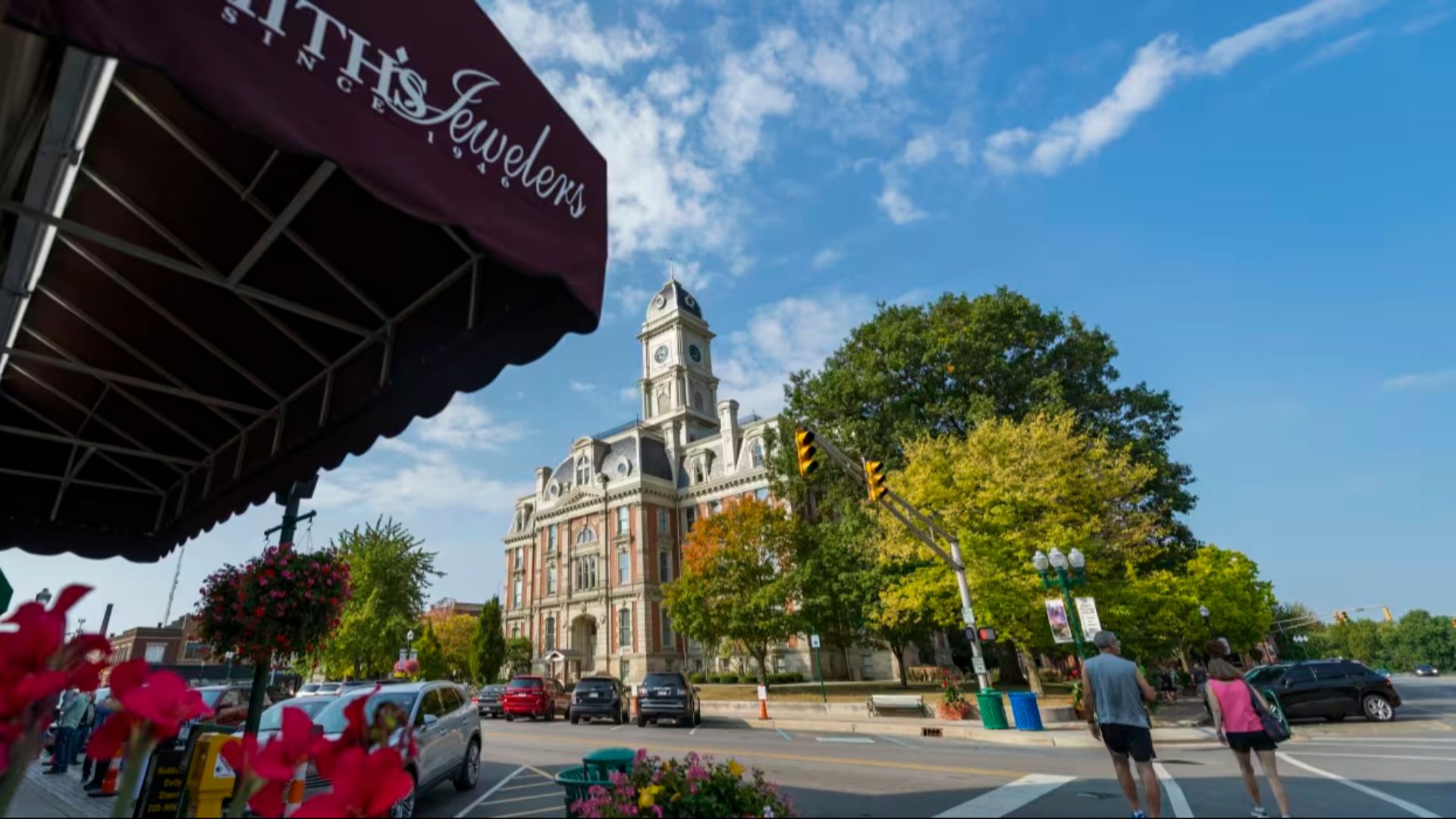 Downtown Noblesville view of the Hamilton County courthouse.