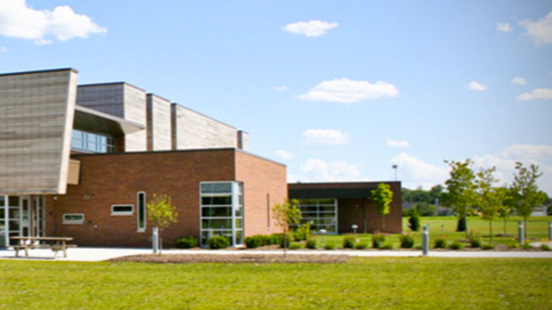 UHS' Fairbanks Hall