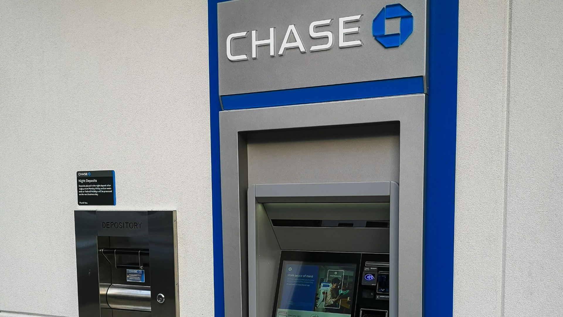 a vending machine with a sign