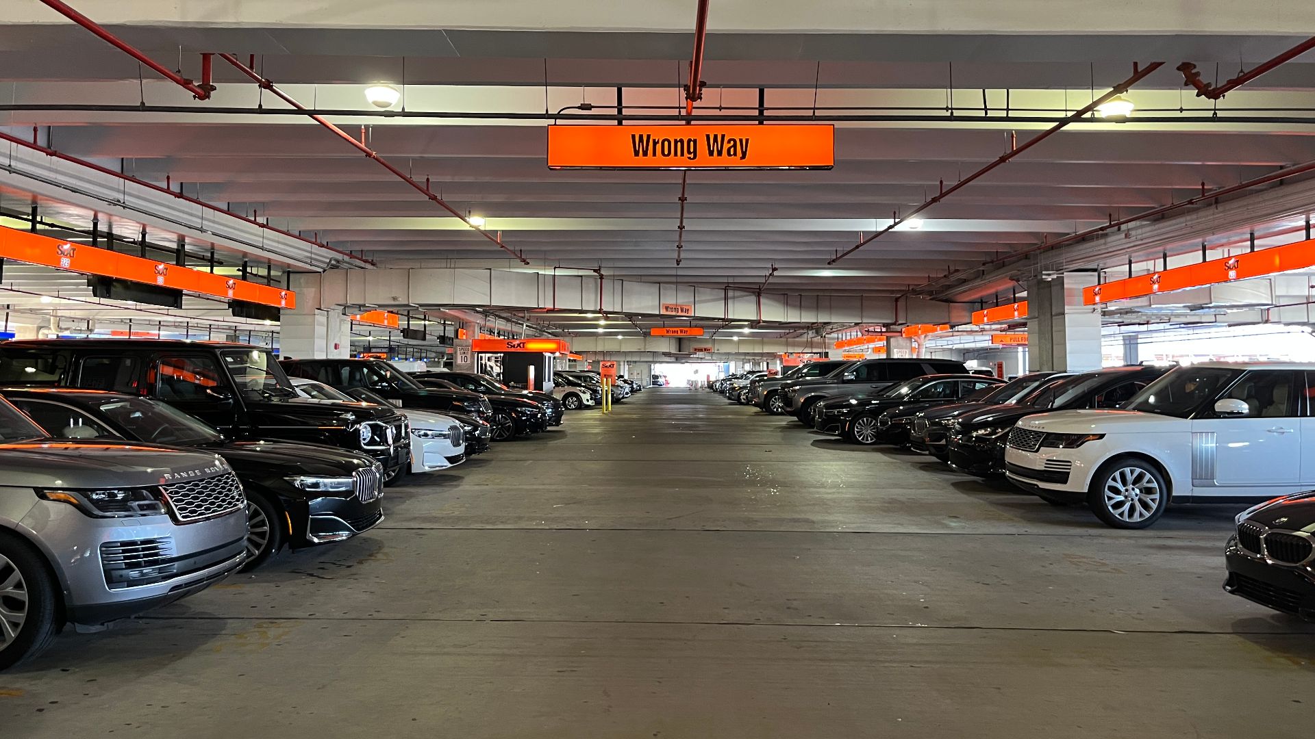 Miami International Airport Rental Car Center, Sixt.