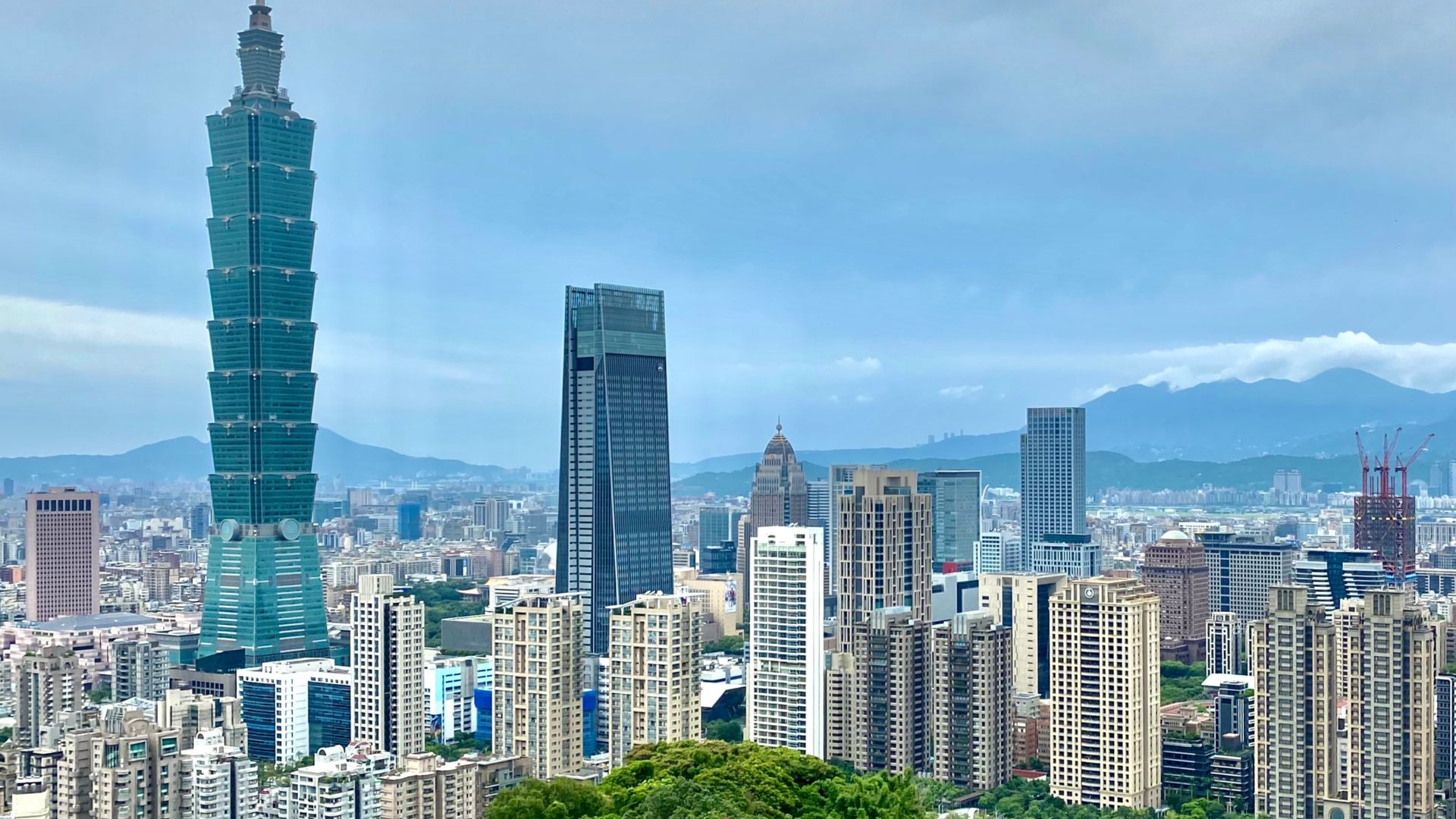 Skyline of Taipei, Taiwan viewed from Mount Elephant