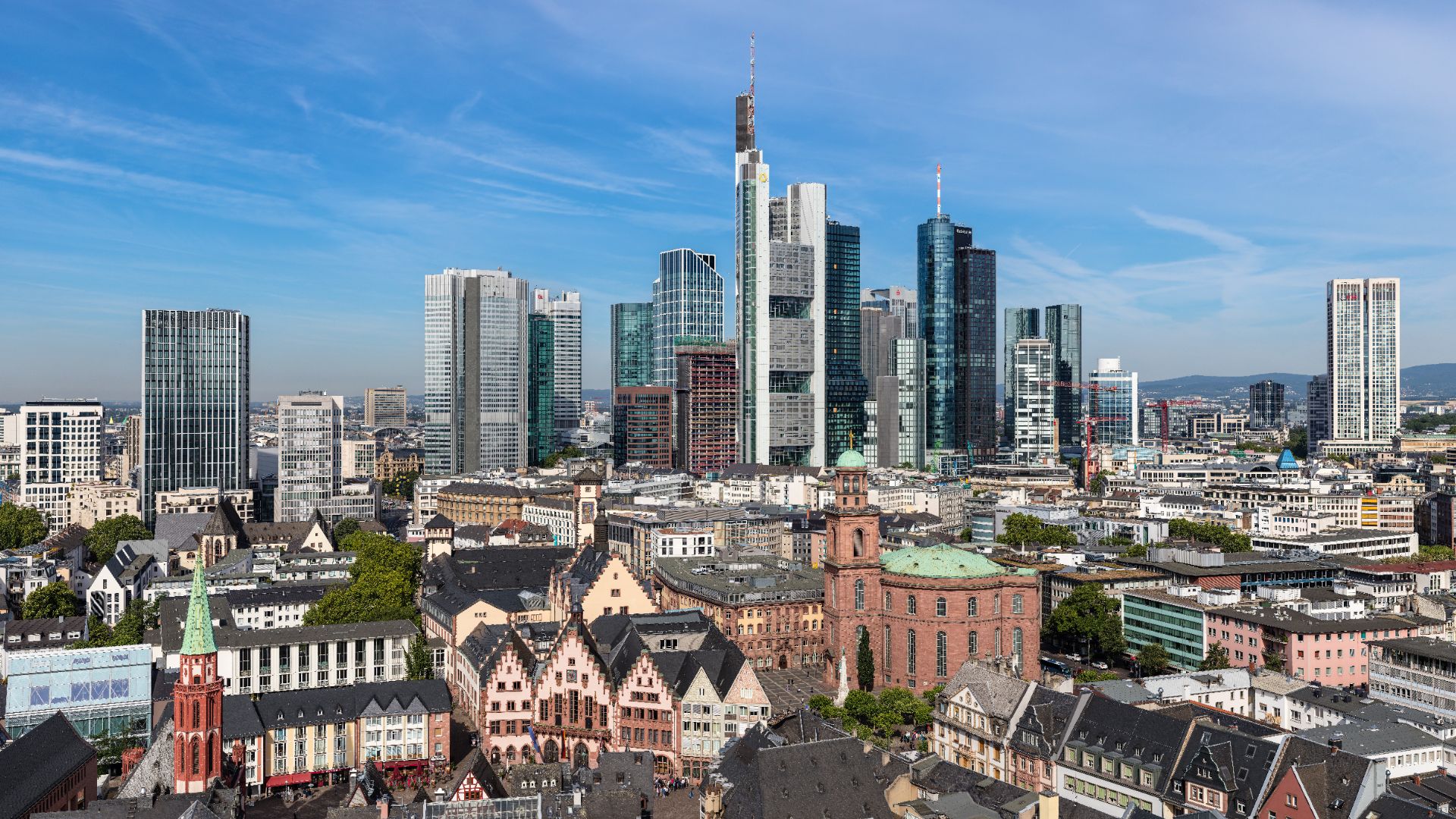 Historical city centre of Frankfurt (Germany) with Frankfurt Skyline behind