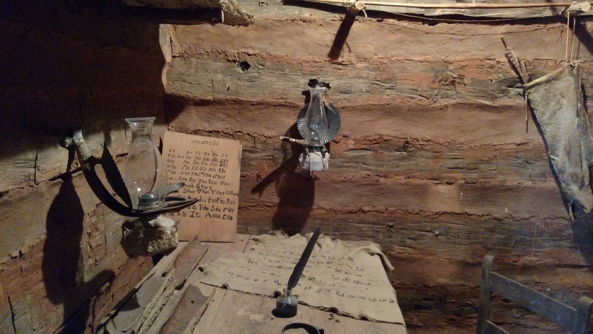 A working desk and writing artifacts at Sequoyah's Cabin in Sallisaw, Oklahoma; https://www.nps.gov/places/sequoyah-s-cabin.htm
Keywords: trte; trail of tears national historic trail; nht; national historic trail; oklahoma; sequoyah county; sallisaw; okla
