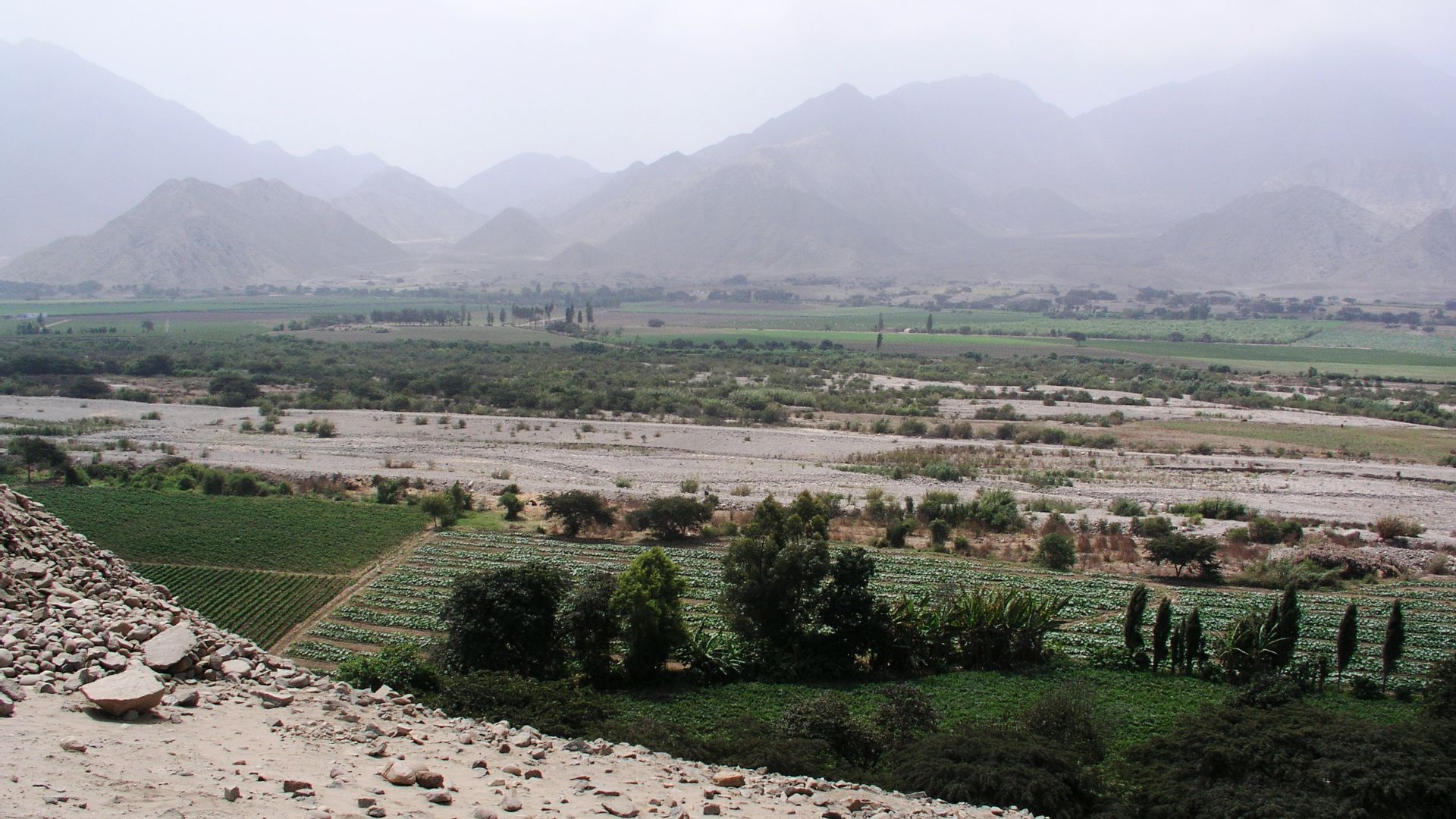 Caral, Valle de Supe, Region Lima, Peru. The valley of river Supe is dry during most part of the year and gives water for a shorter period of a few months.