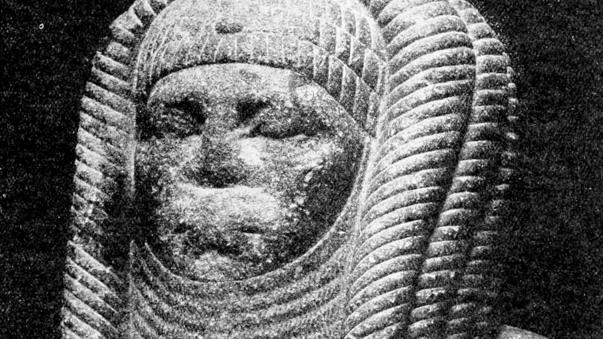 Statue with Hyksos inscription