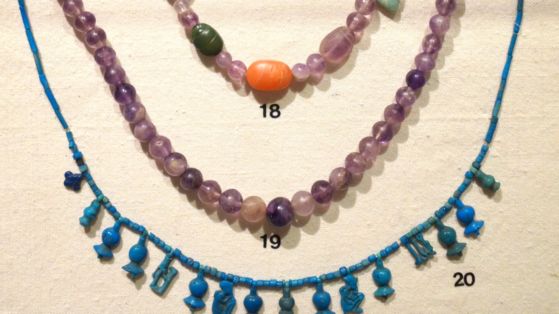 Exhibit in the Albany Institute of History and Art, Albany, New York, USA. This artwork is in the public domain because the artist died more than 70 years ago. Photography was permitted in the museum without restriction.