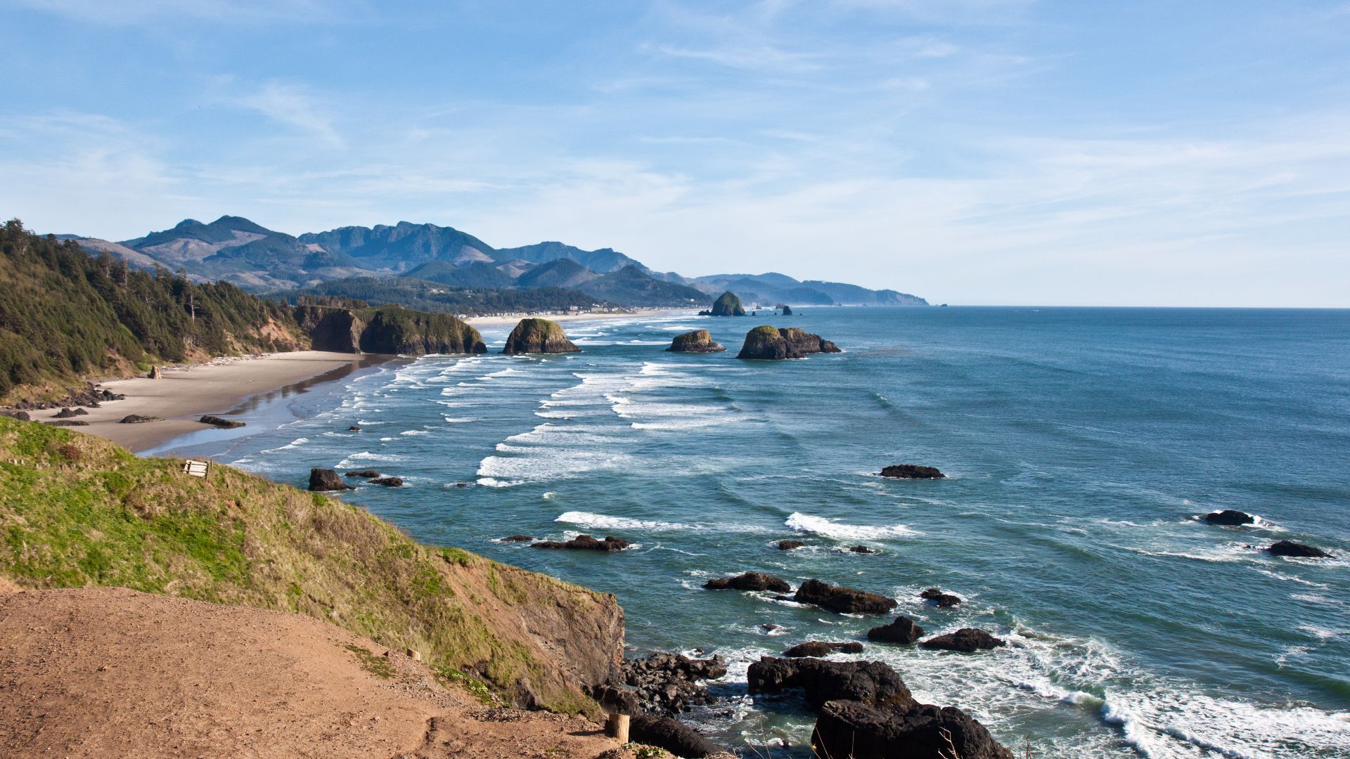 The Oregon coastline looking south from Ecola State Park.