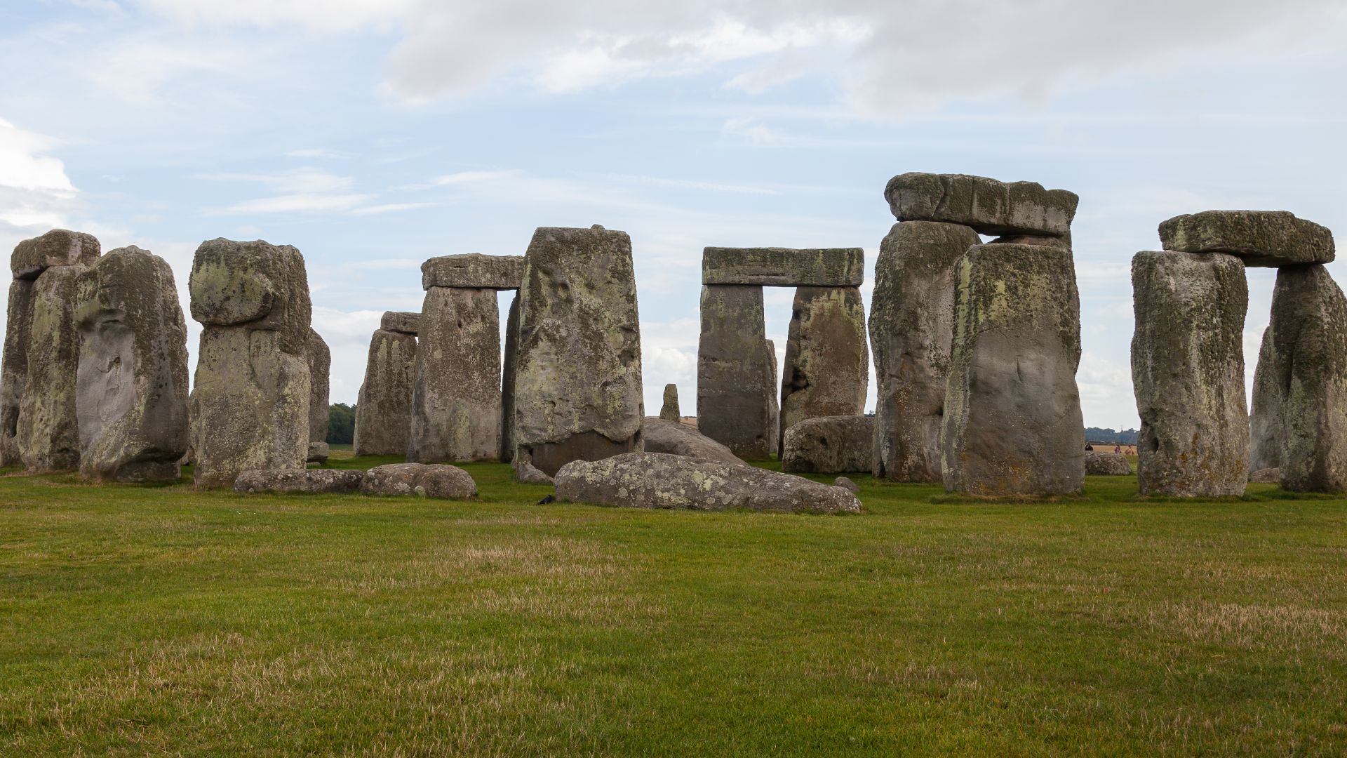 Stonehenge, Wiltshire, England


This is a photo of listed building number 1010140.