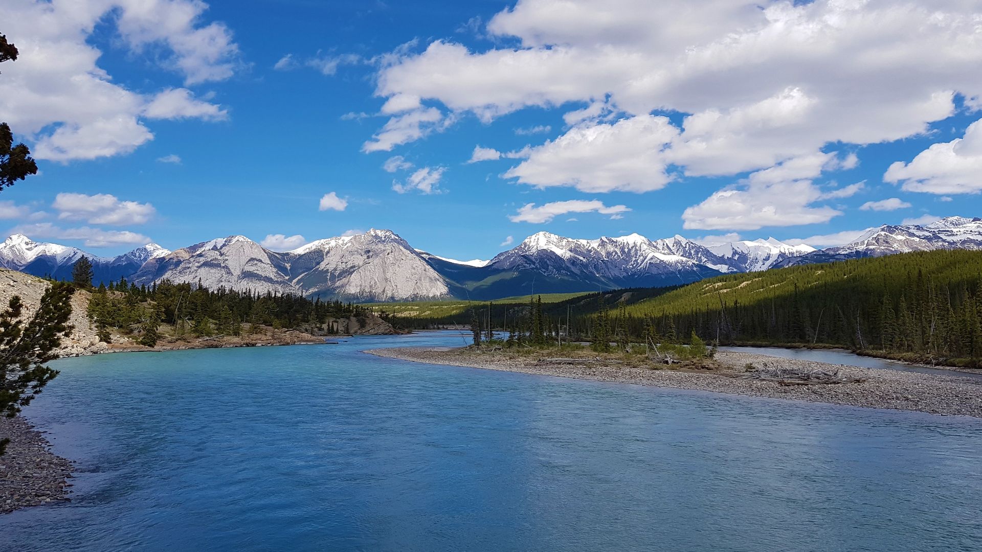 Річка Північний Саскачеван неподалік від Абрахам Лейк
North Saskatchewan River near Abraham Lake
