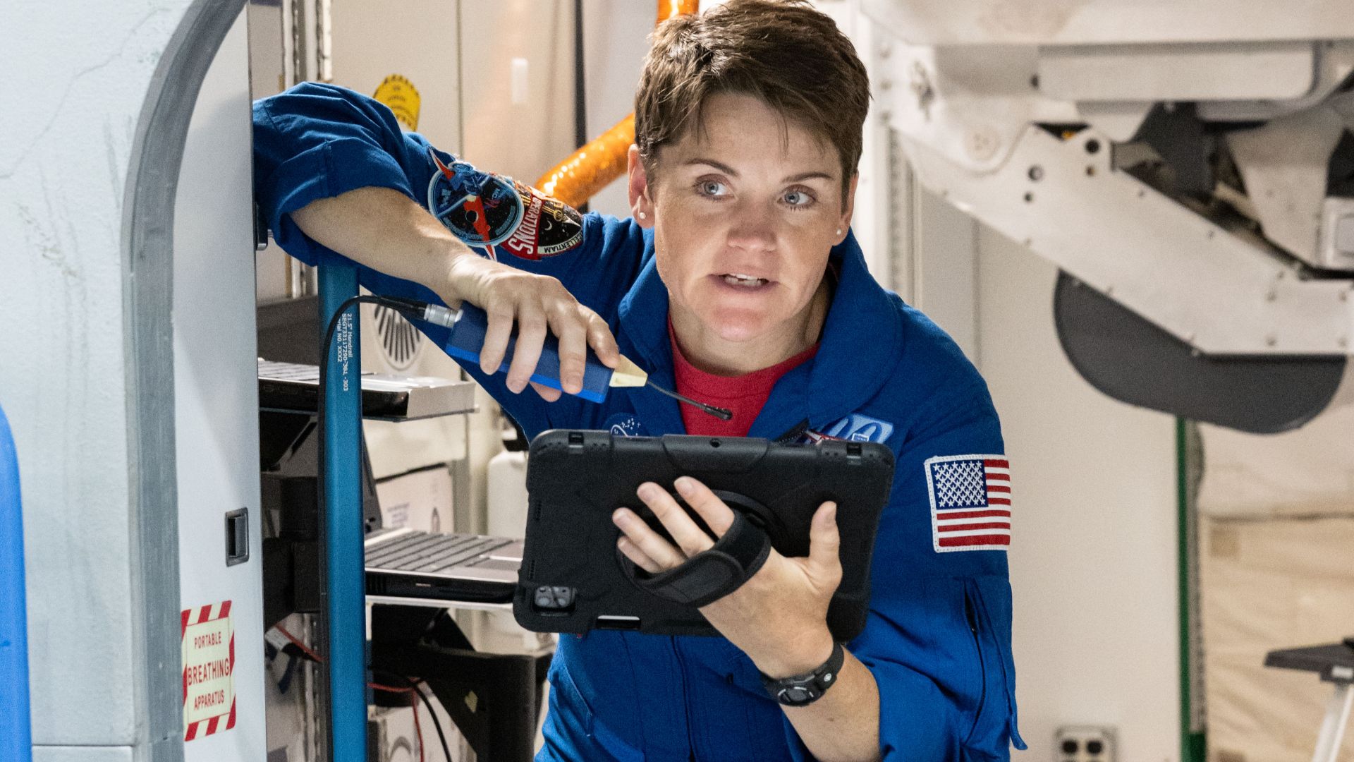 jsc2024e034391 (May 14, 2024) --- NASA astronaut and SpaceX Crew-10 Commander Anne McClain participates in pre-flight mission training in the Space Vehicle Mockup Facility at NASA's Johnson Space Center.