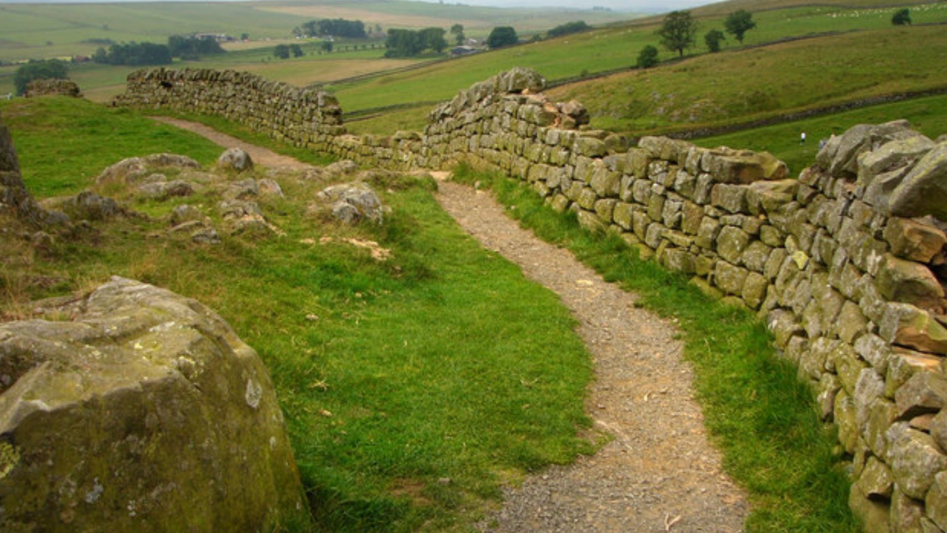 Hadrian's Wall footpath on Peel Crags