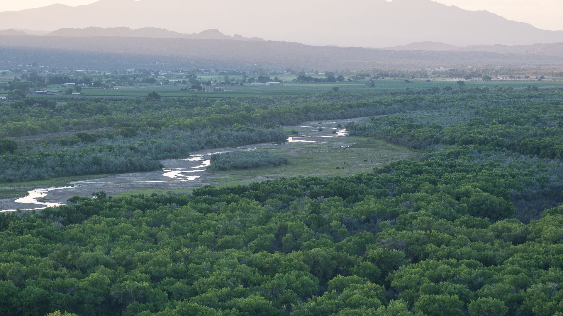 El Camino Real de Tierra Adentro National Historic Trail, the “Royal Road of the Interior,” is the earliest Euro-American trade route in the United States. Linking Spain’s colonial capital at Mexico City to its northern frontier in distant New Mexico, the